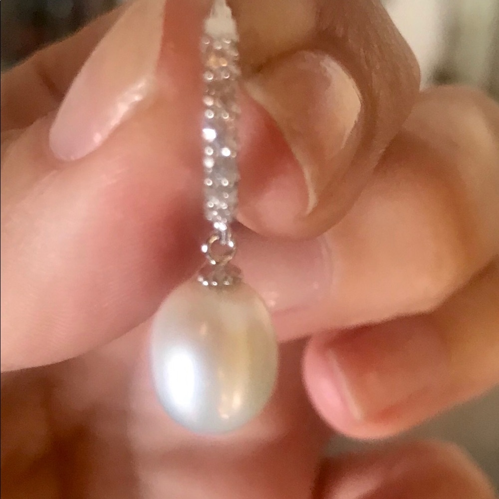 Beautiful. Never worn costume earings